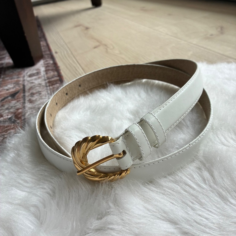 Vintage Womens XXL Ivory Cream Leather Belt Gold Twisted Buckle Size 40